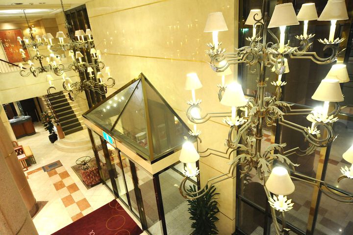 Hotel 2 of 65