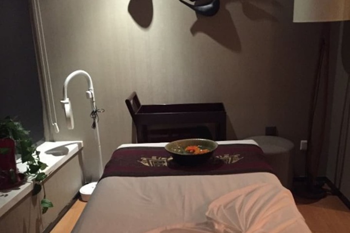 Room 17 of 37