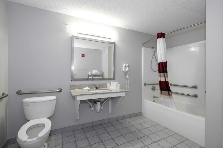 Room 17 of 25