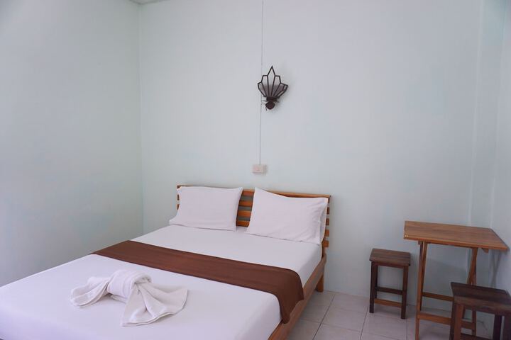Room 7 of 30