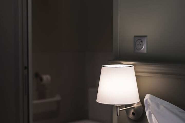 Room 7 of 33