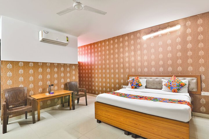 Room 26 of 34