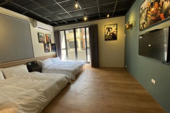 Room 74 of 89