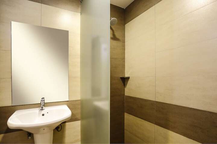 Room 14 of 22