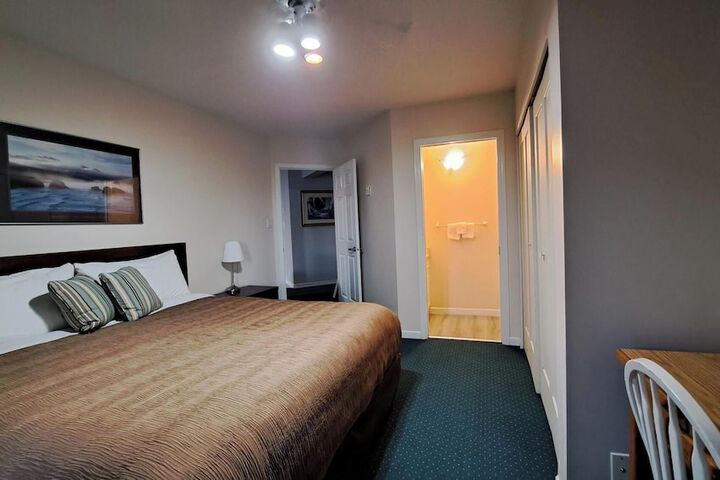 Room 67 of 176