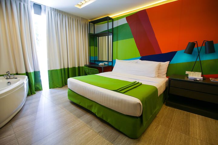 Room 18 of 61