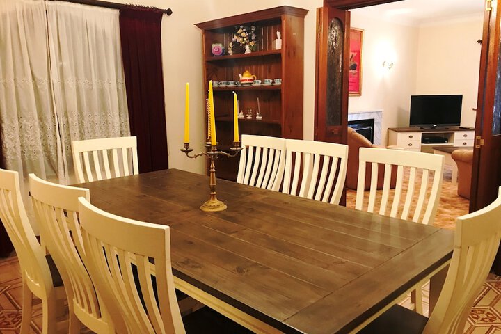Room 2 of 8