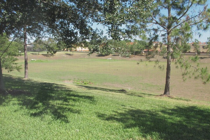 Property Grounds 36 of 41