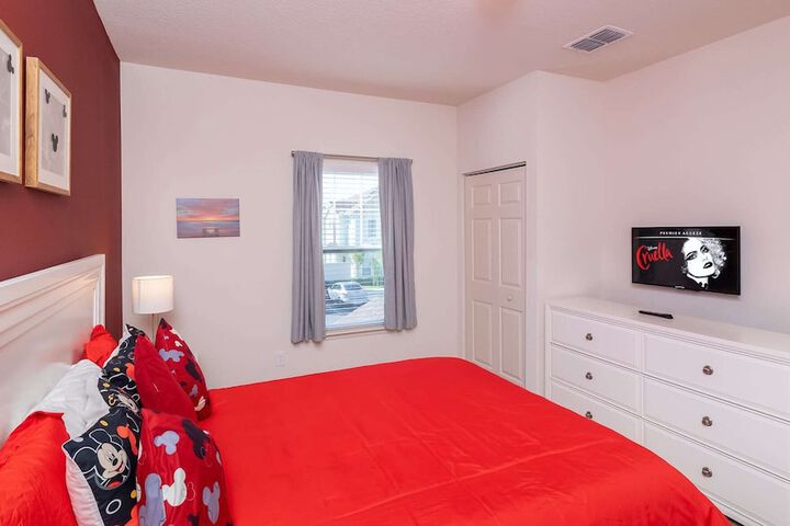 Room 6 of 40