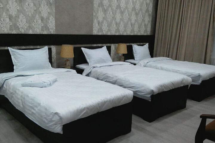Room 10 of 54