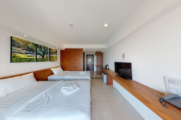 Room 78 of 181