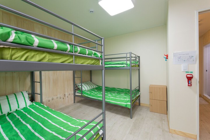 Childrens Theme Room