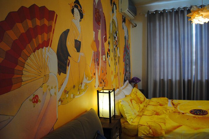 Room 25 of 172