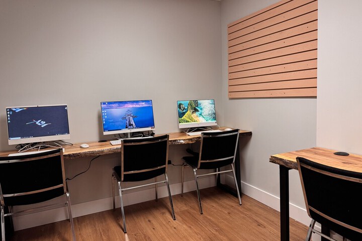 Business Center 96 of 117