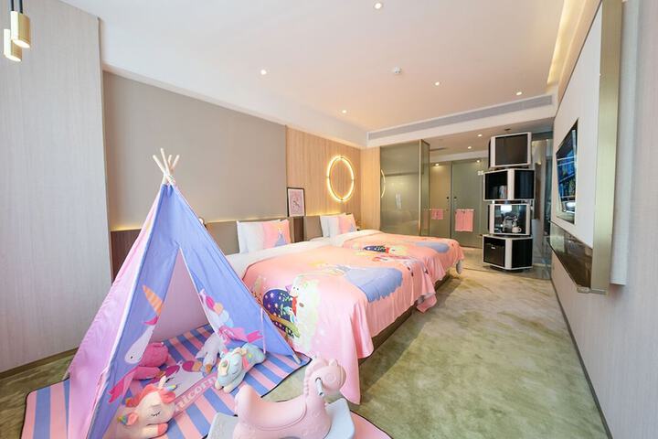 Room 29 of 96