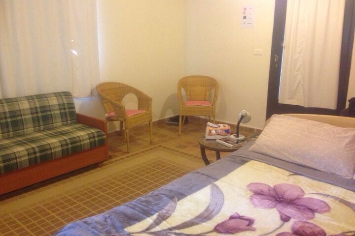 Room 17 of 44