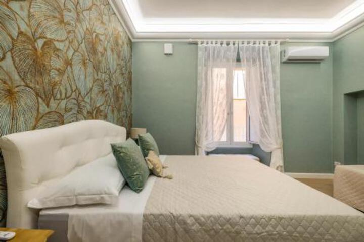 Rhome 18