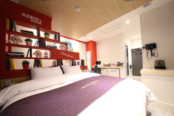 Room 5 of 23