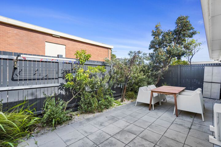 Terrace/Patio 12 of 12