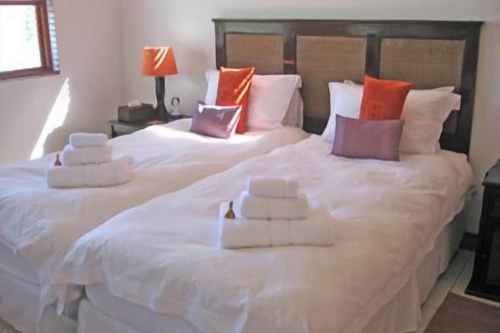 Room 2 of 27