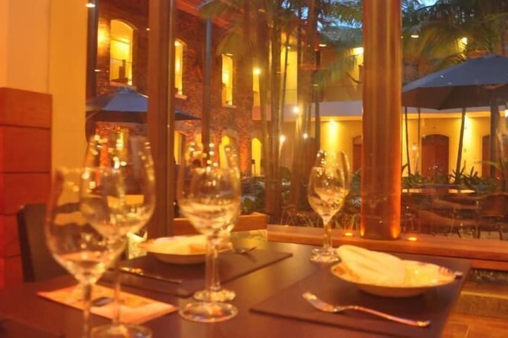 Dining 54 of 75