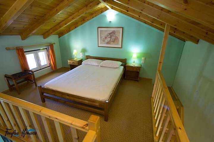Room 2 of 19