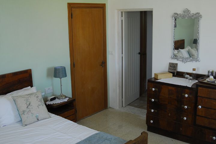 Room 16 of 24