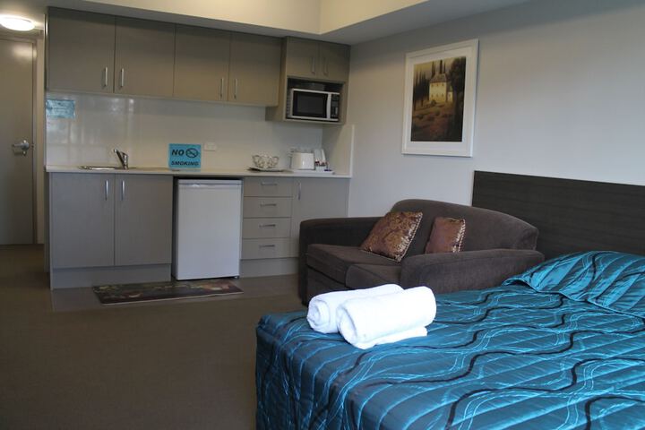 Room 15 of 30