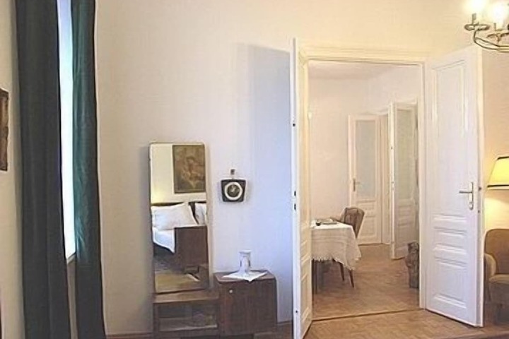 Room 40 of 108