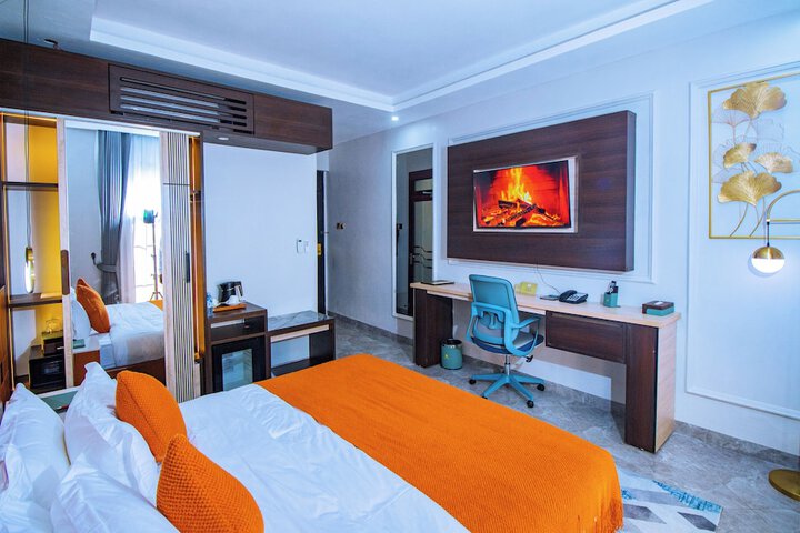 Room 30 of 139