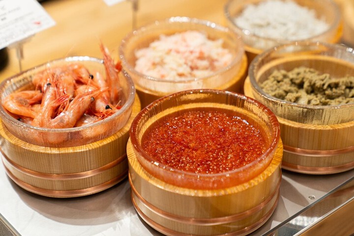 Dining 40 of 54