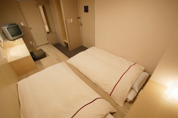 Room 9 of 53