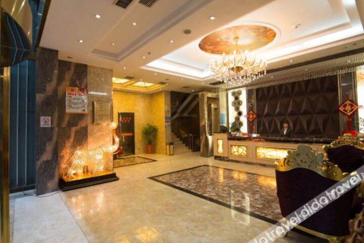 Hotel Interior 7 of 24