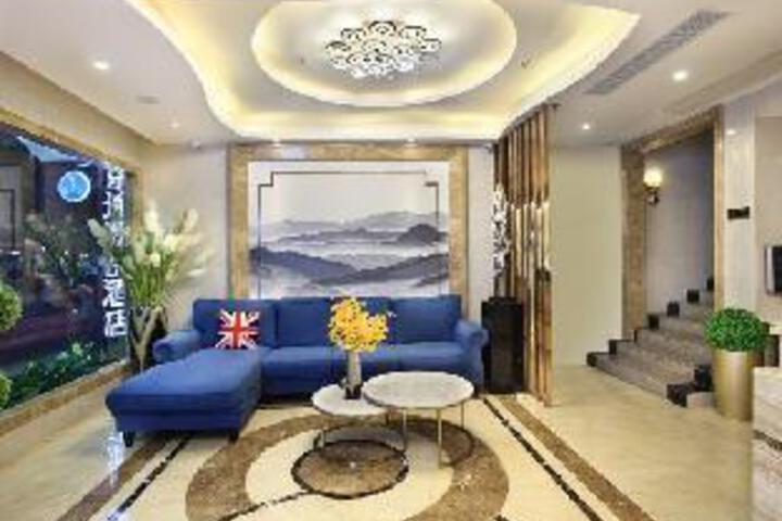 Lijiang Letu Boutique Hotel (Guilin Liangjiang Sihu Dongxi Alley)