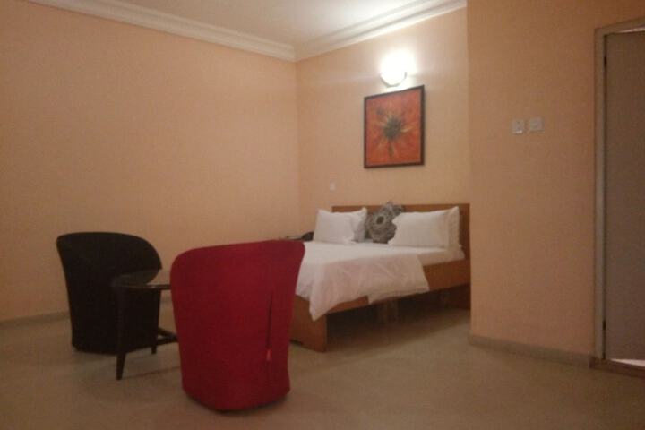 Room 11 of 24