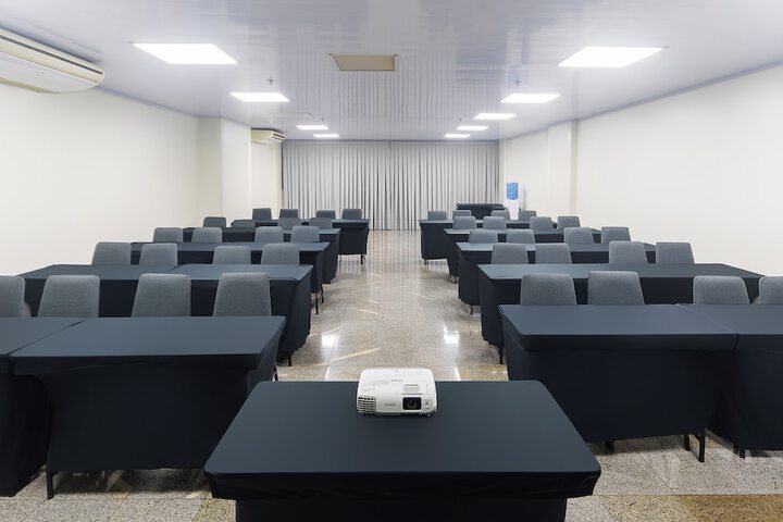Ballroom/Hall 46 of 55