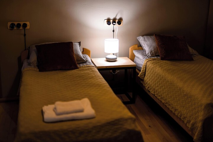 Room 33 of 51