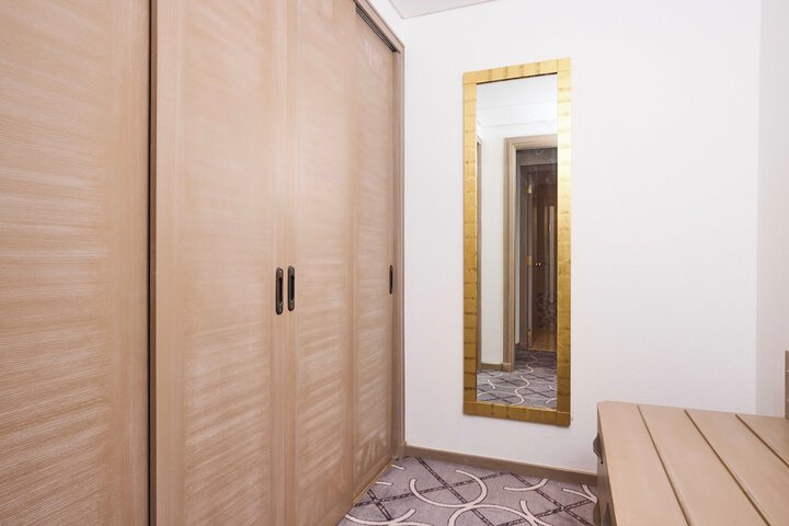 Room 61 of 266