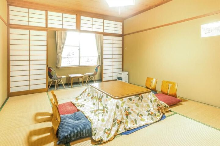 Room 18 of 34