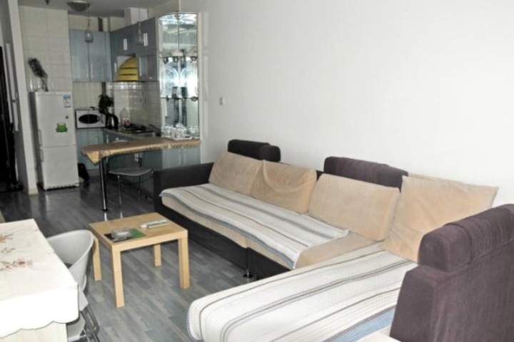 Room 3 of 68
