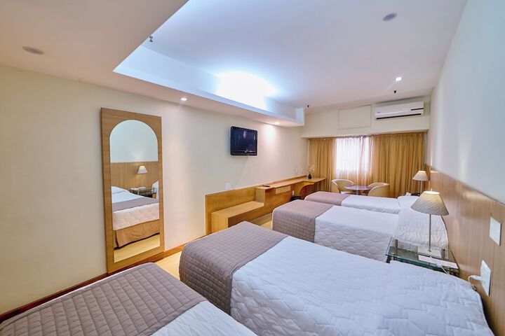 Room 20 of 145