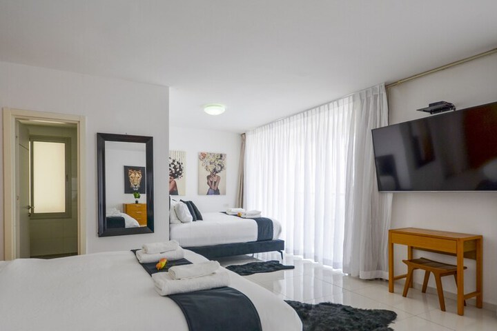 Room 56 of 315