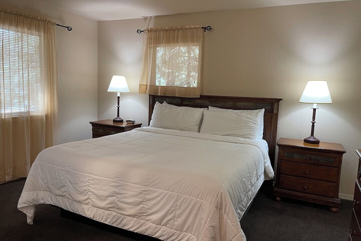 Room 5 of 97