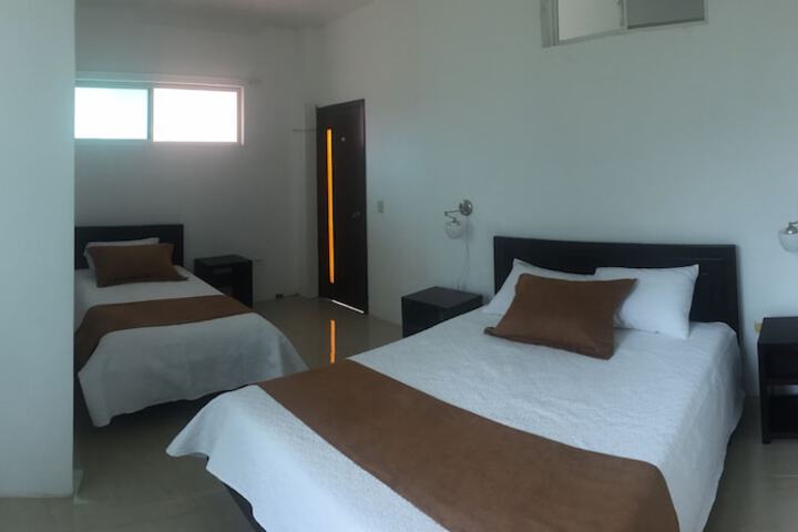 Room 6 of 18