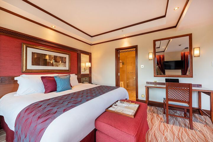 Room 25 of 108