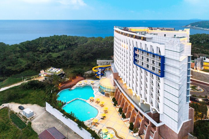 Hotel 98 of 98