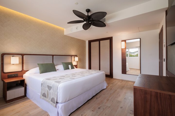 Room 36 of 172