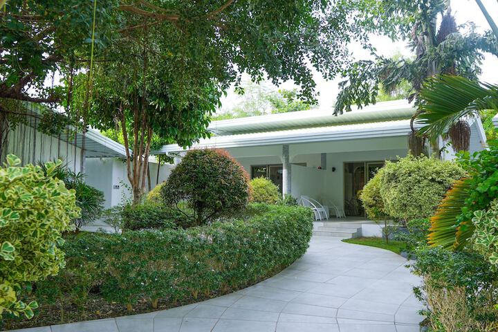 Hotel Exterior 79 of 90