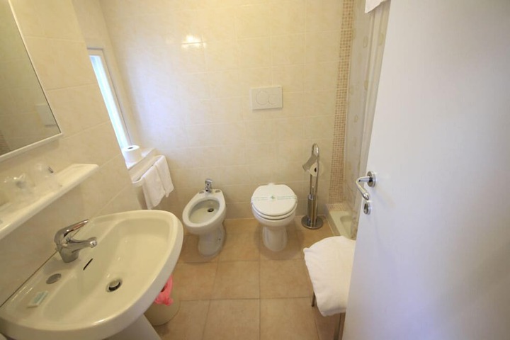 Room 20 of 22