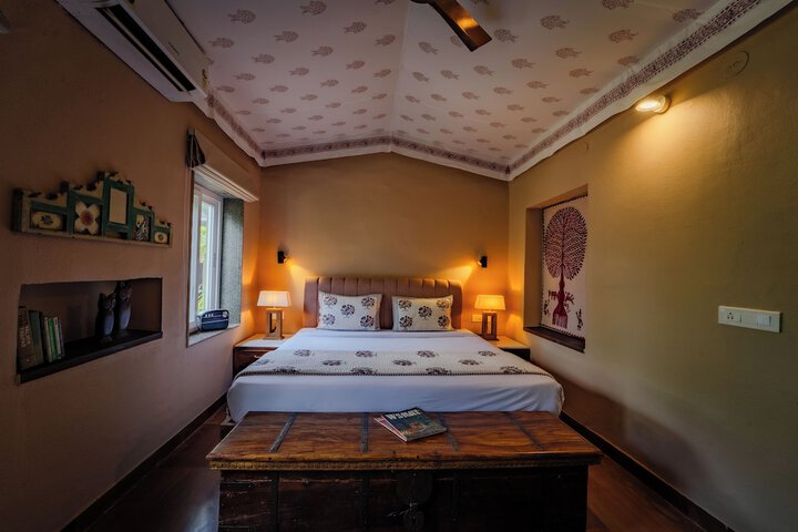 Room 53 of 207